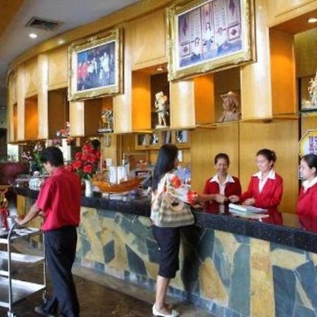 Oyo 75466 -13 Coins Bang Yai Hotel Nonthaburi Exterior foto
